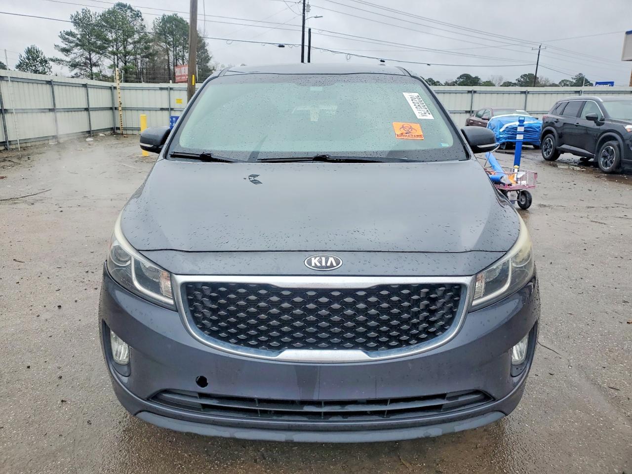 2016 KIA Sedona lx