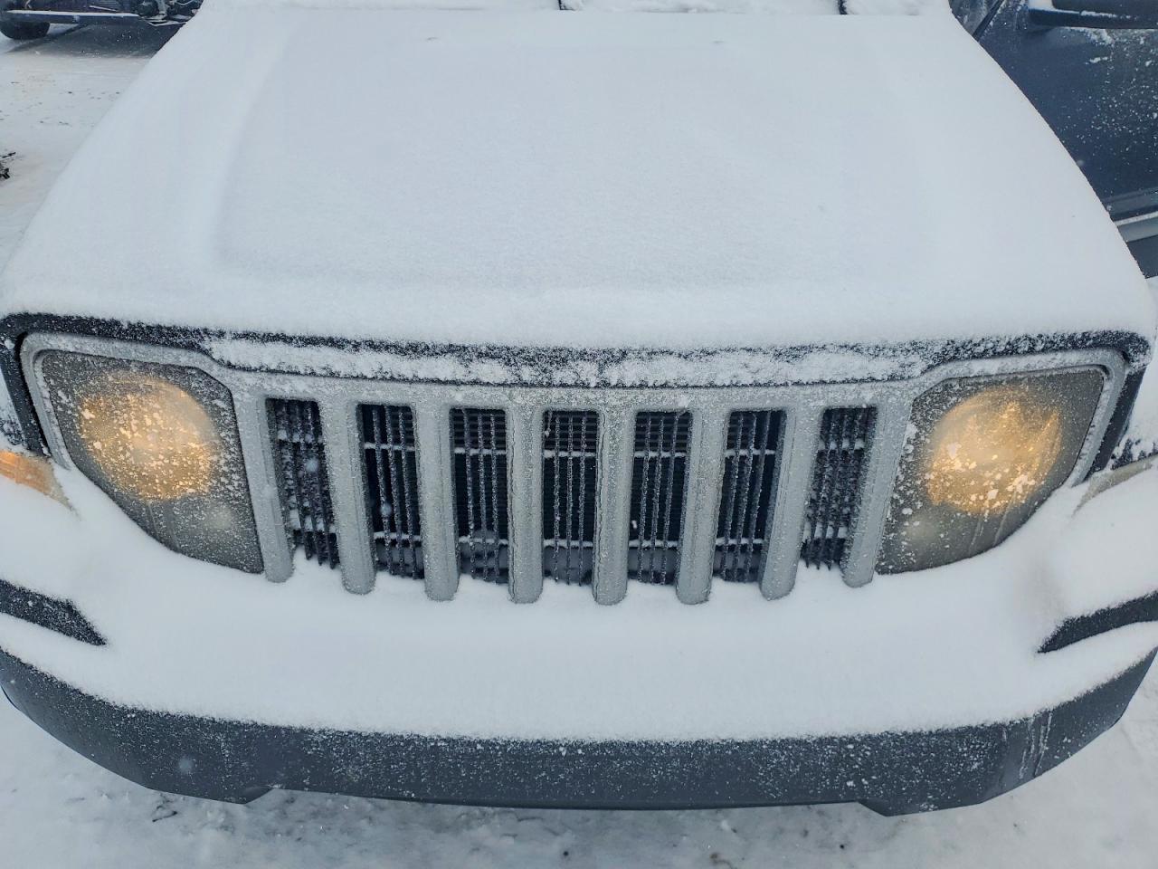 2012 Jeep Liberty jet