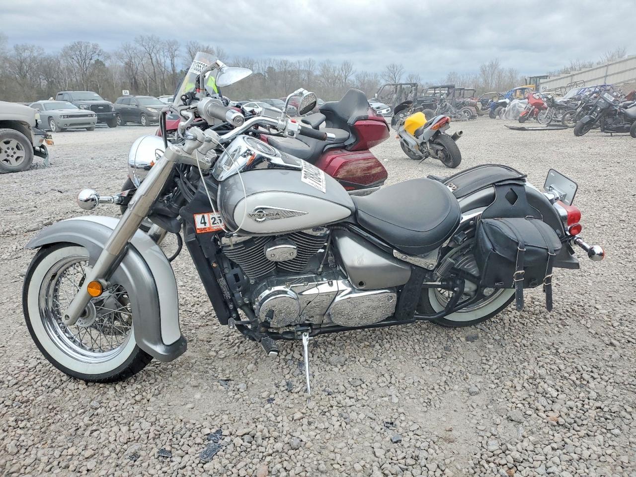 2003 Suzuki VL800