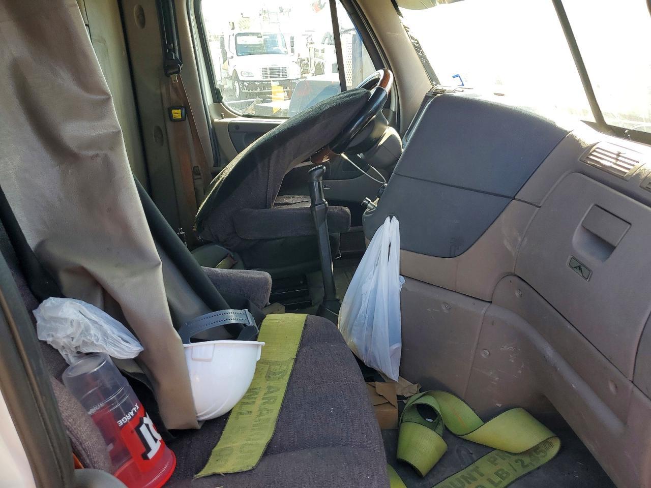 2014 Freightliner Cascadia 125