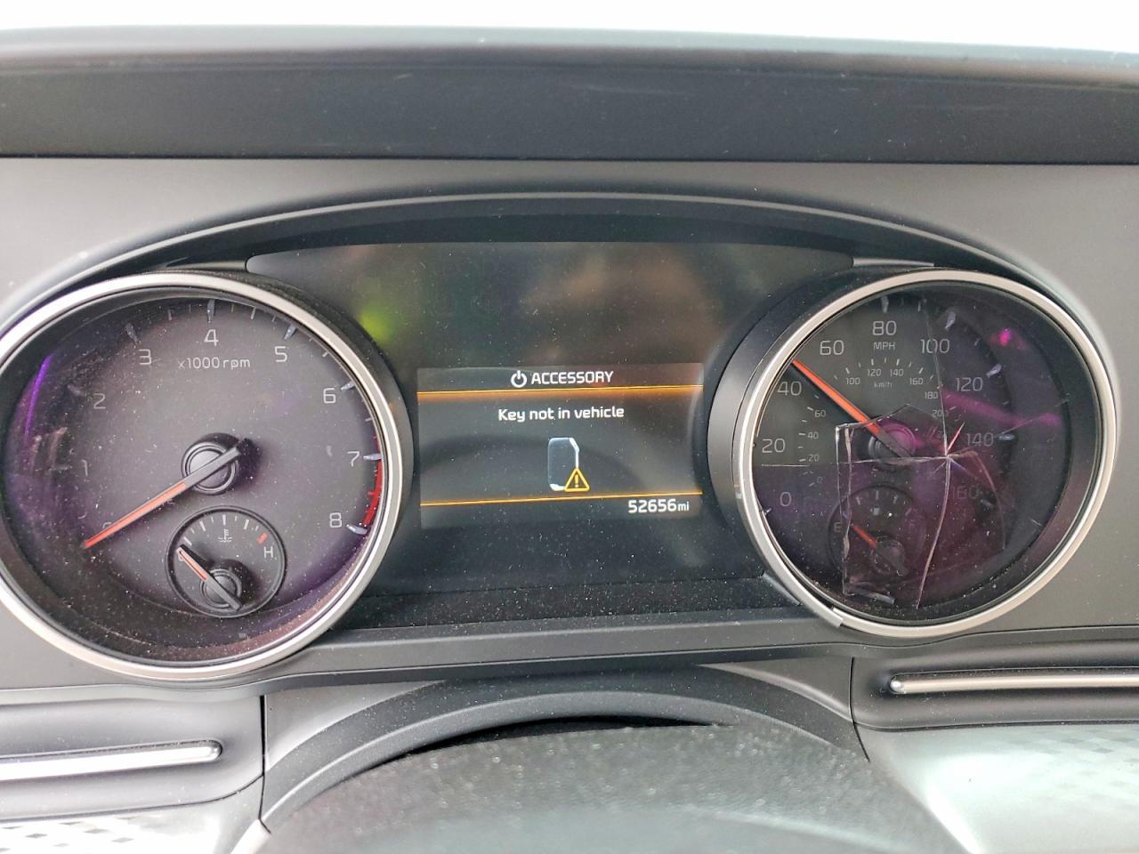 2023 KIA Carnival lx