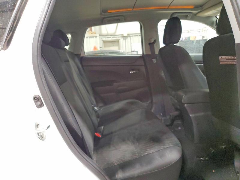 2013 Mitsubishi Outlander Sport le