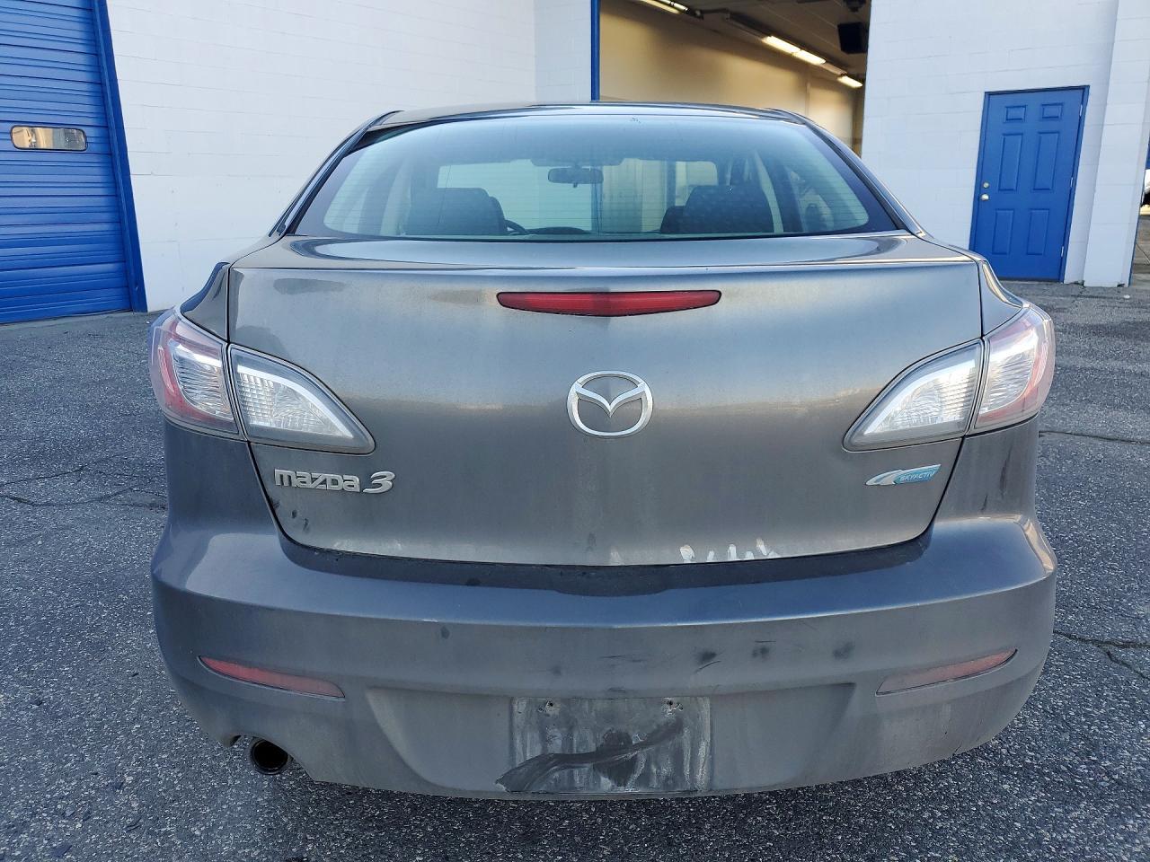 2012 Mazda 3 I