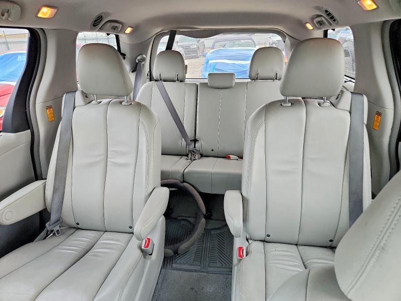 2014 Toyota Sienna xle