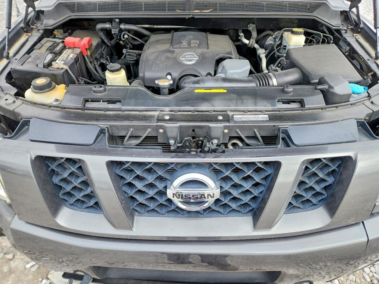 2011 Nissan Titan SV