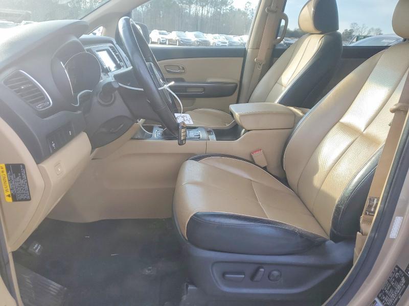 2017 KIA Sedona lx