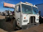 2002 Peterbilt Tractor 2002 Peterbilt 320 Semi Truck