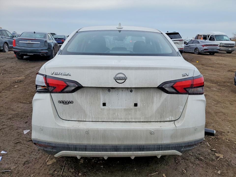 2024 Nissan Versa sv