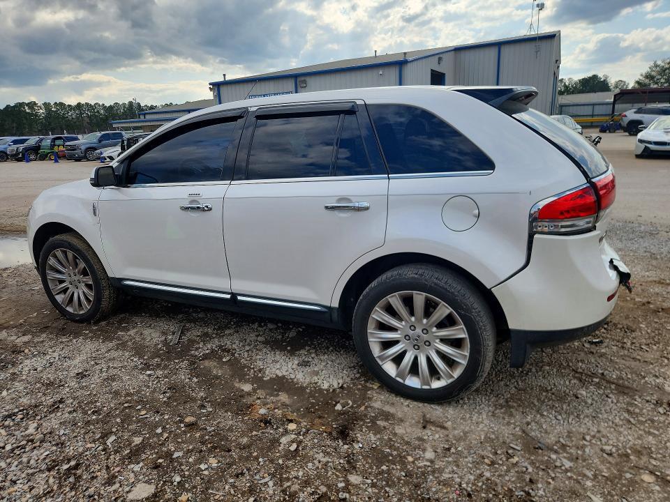 2013 Lincoln Townhouse MKX
