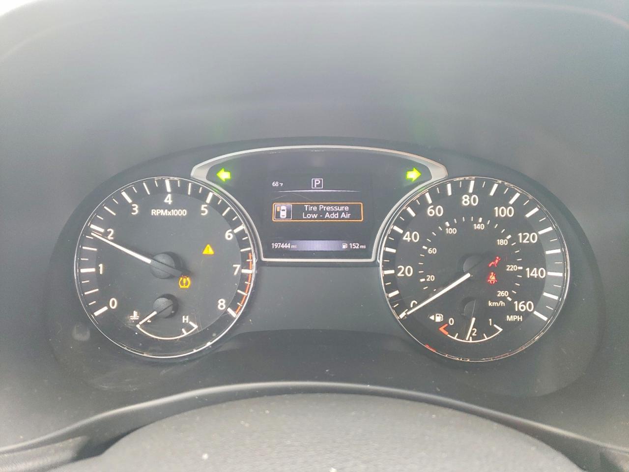2016 Niss Pathfinder sv