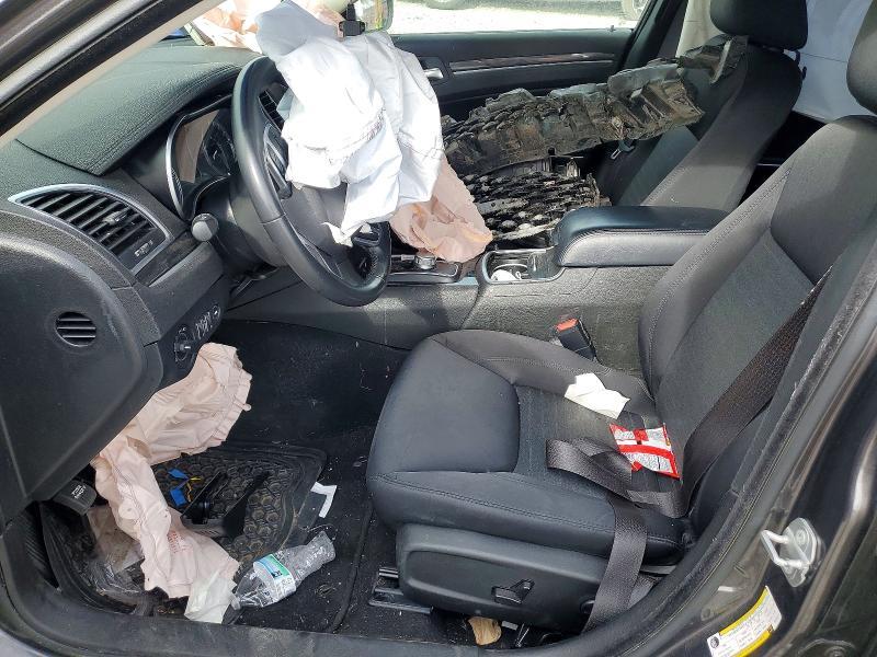 2022 Chrysler 300 Touring