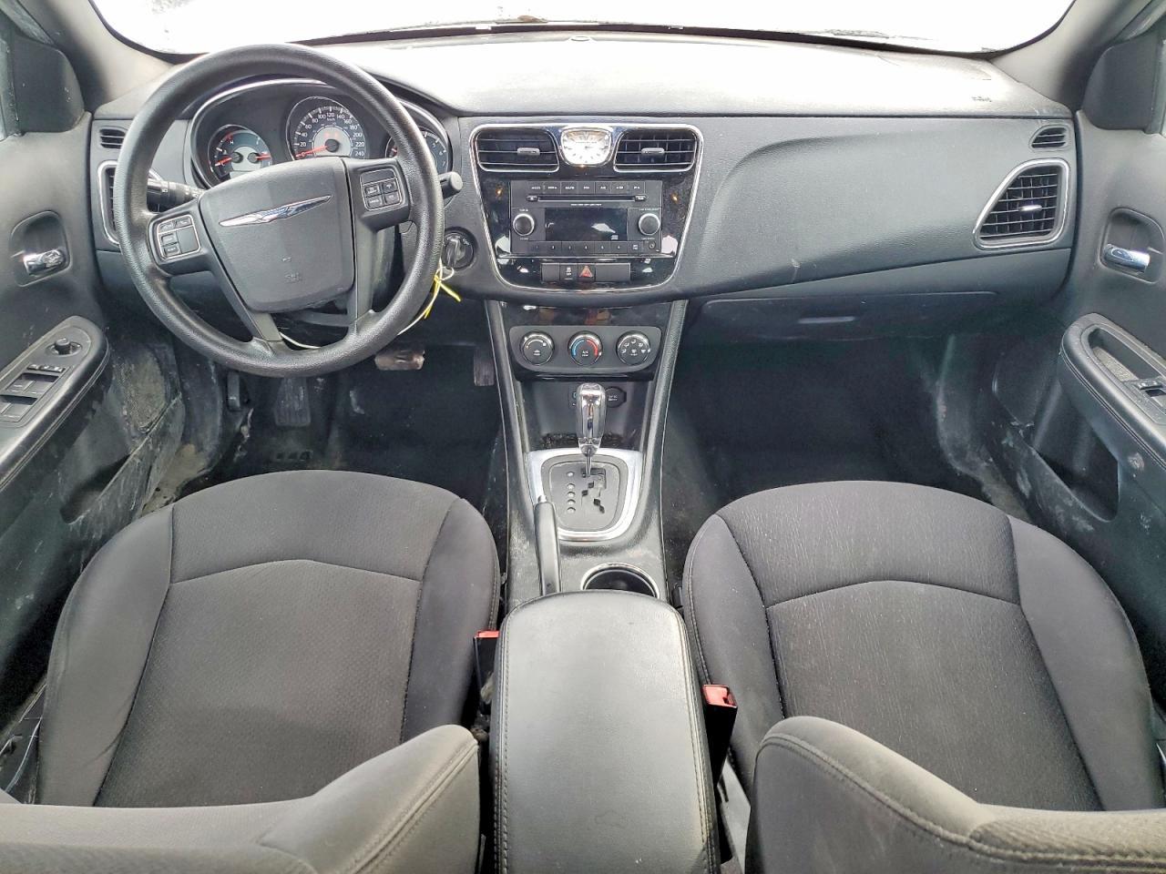 2013 Chrysler 200 lx