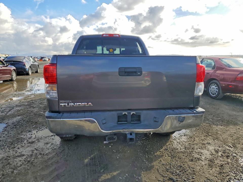 2011 Toyota Tundra Double cab SR5