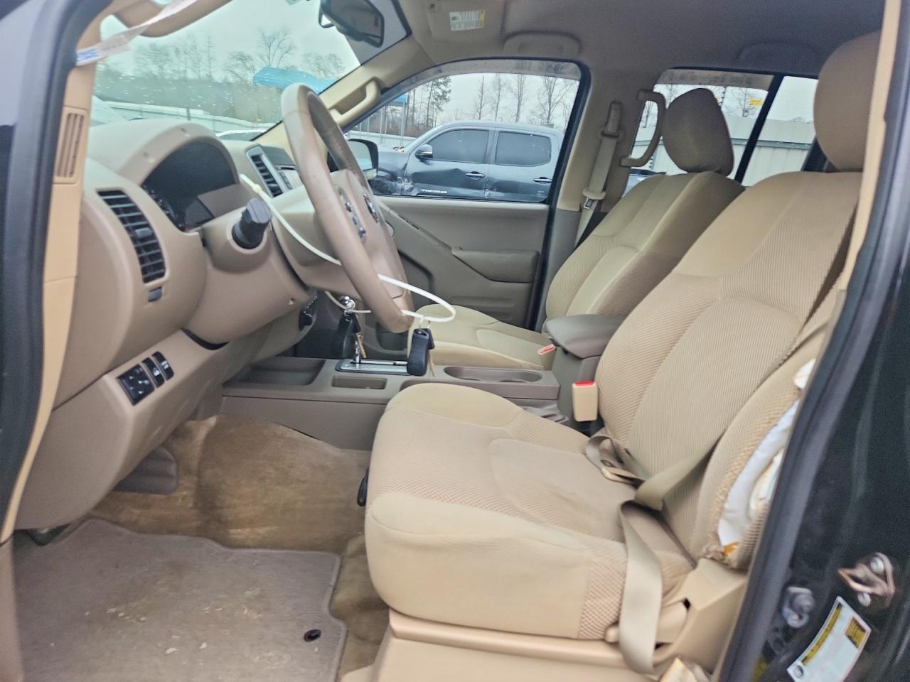 2016 Nissan Frontier s