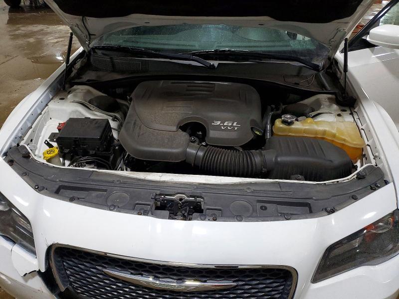 2019 Chrysler 300 s