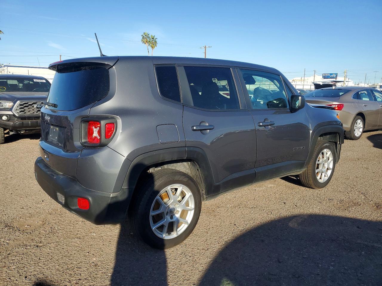 2023 Jeep Renegade Latitude