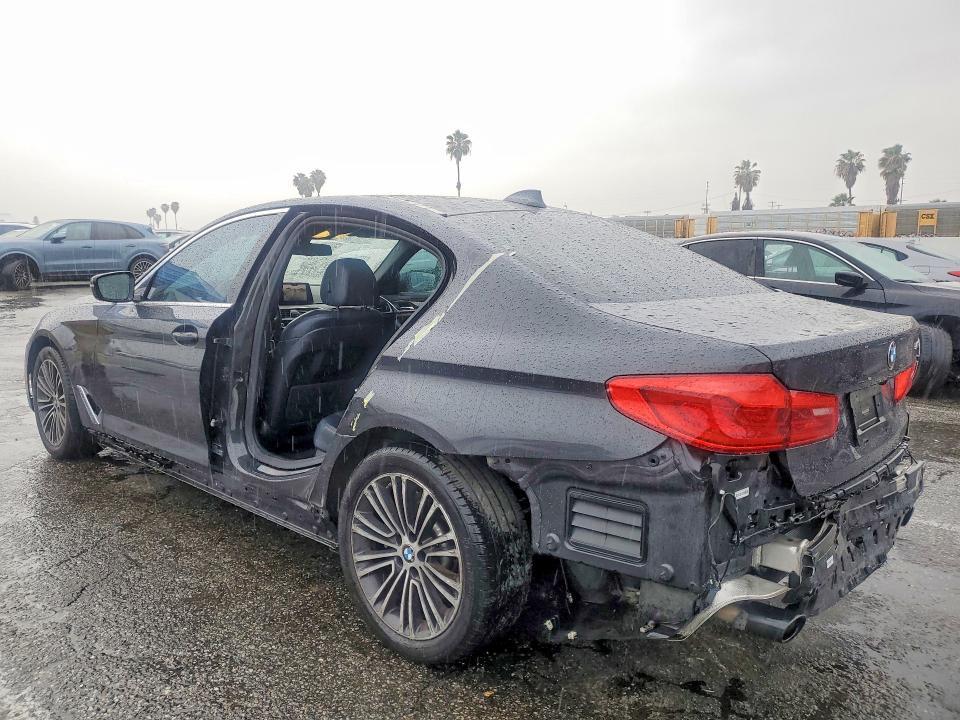 2019 BMW 530 i