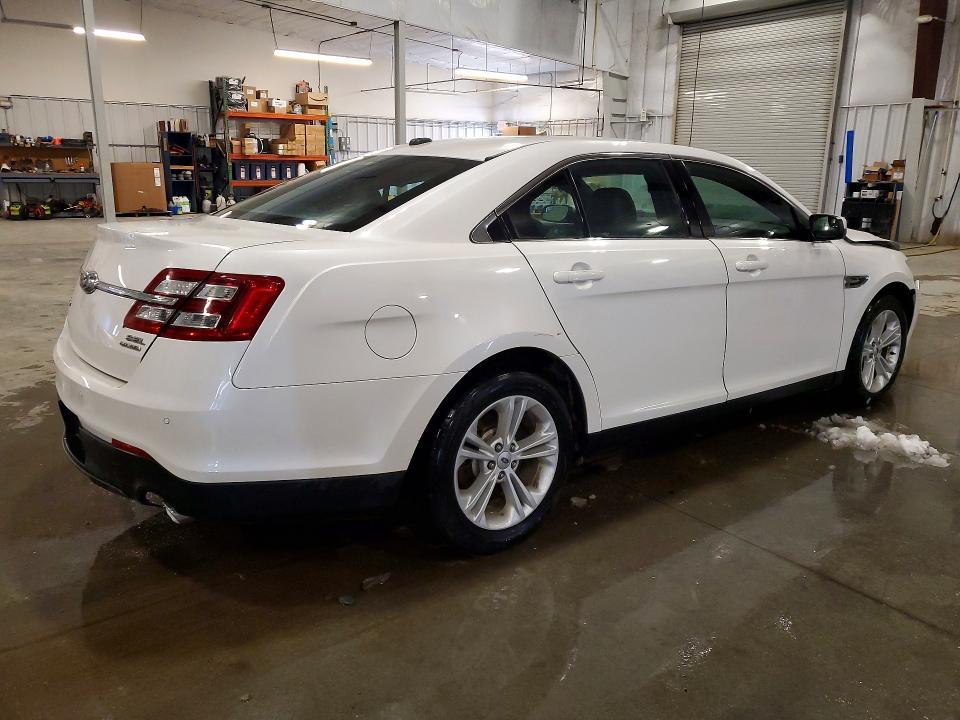 2014 Ford Taurus sel