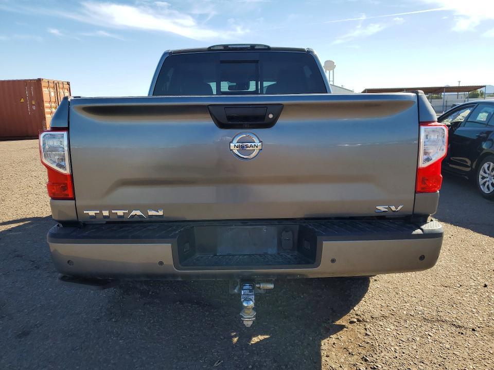 2021 Nissan Titan SV