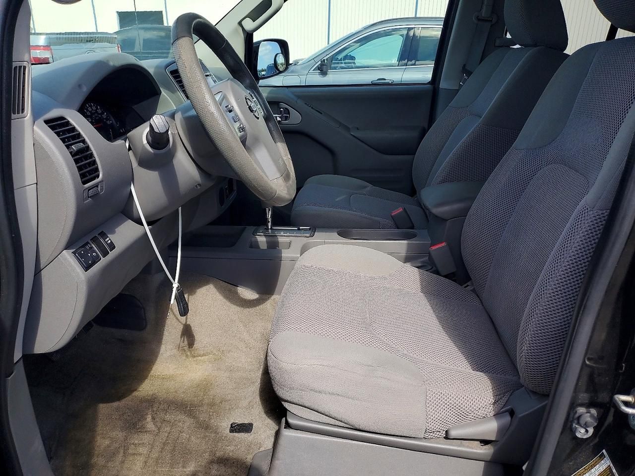 2017 Nissan Frontier s