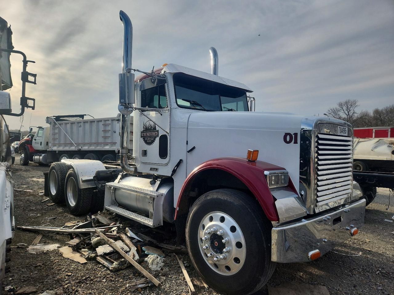 2001 Freightliner FLD120 Truck Cab AND Chassis