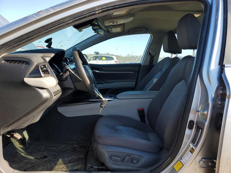 2020 Toyota Camry le