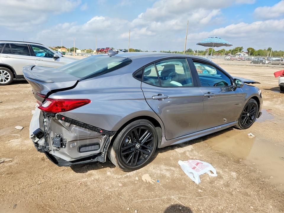 2025 Toyota Camry xse