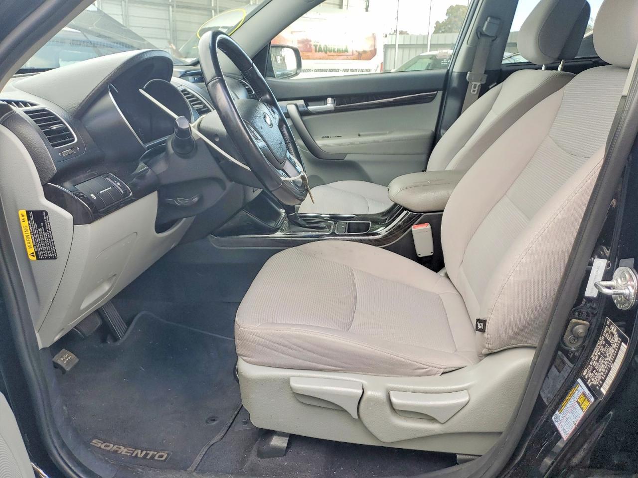 2014 KIA Sorento lx