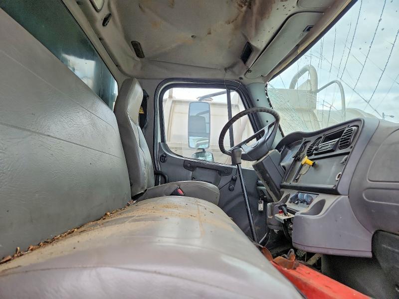 2005 Freightliner M2 106 Medium Duty