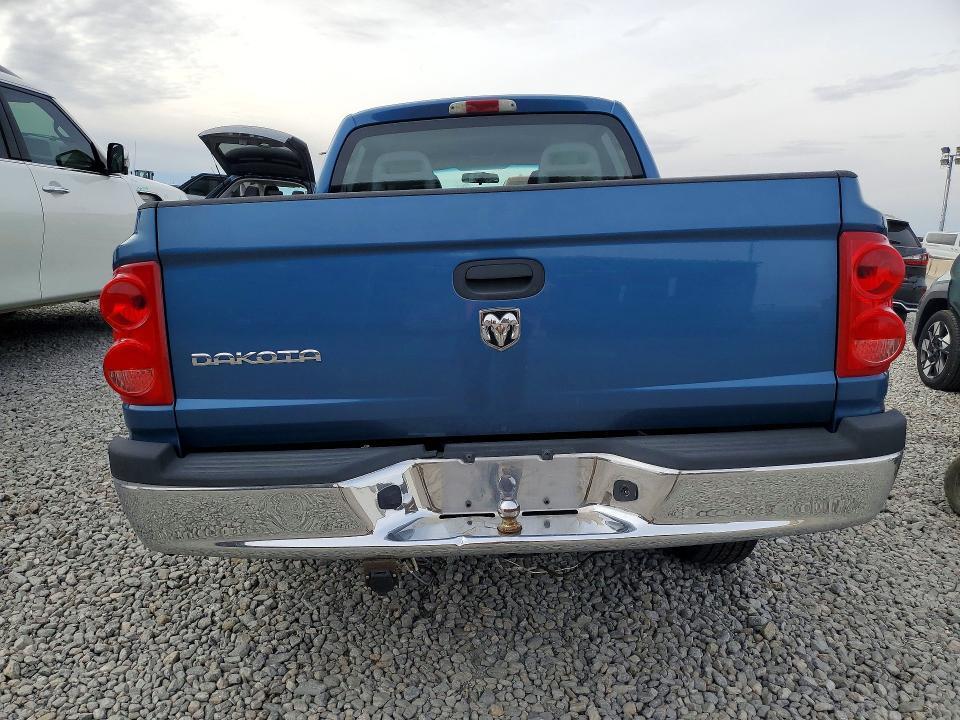 2006 Dodge Dakota Quattro