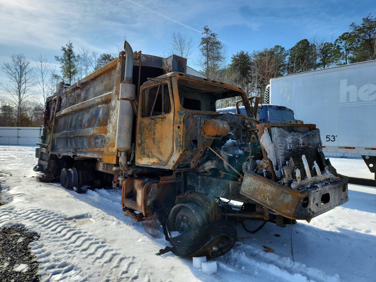 1997 International F-2674 Refuse Truck