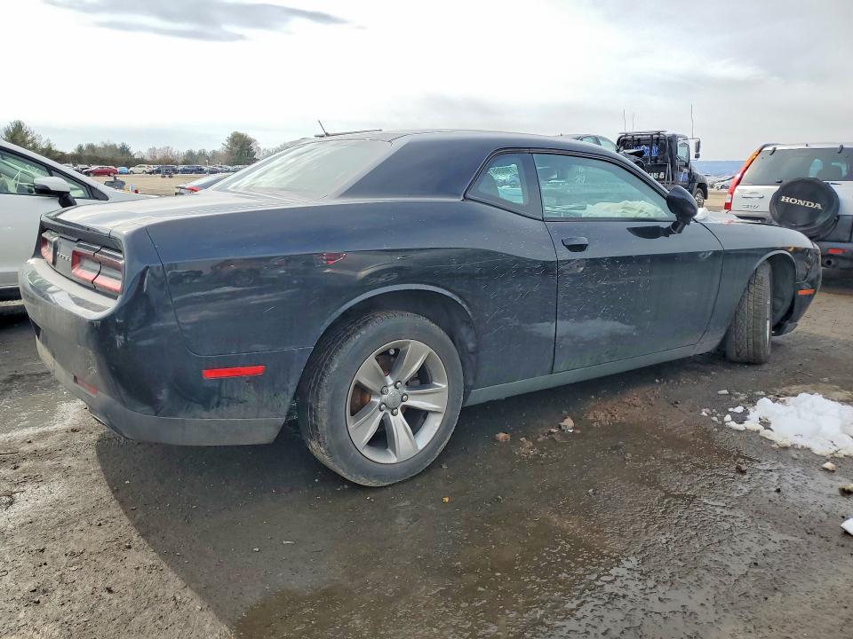 2017 Dodge Challenger sxt
