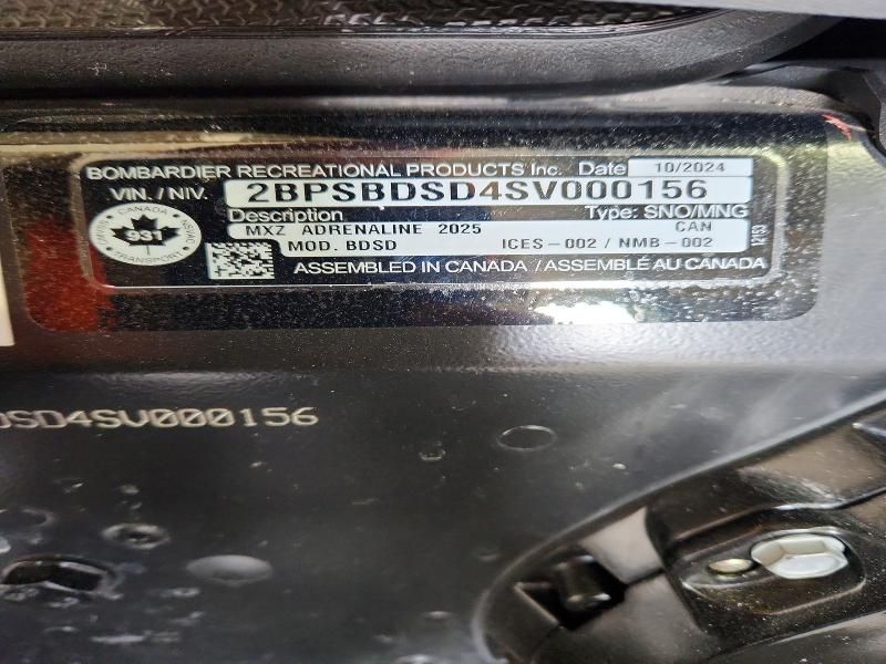 2025 Skidoo 2025 SKI-DOO Snowmobile