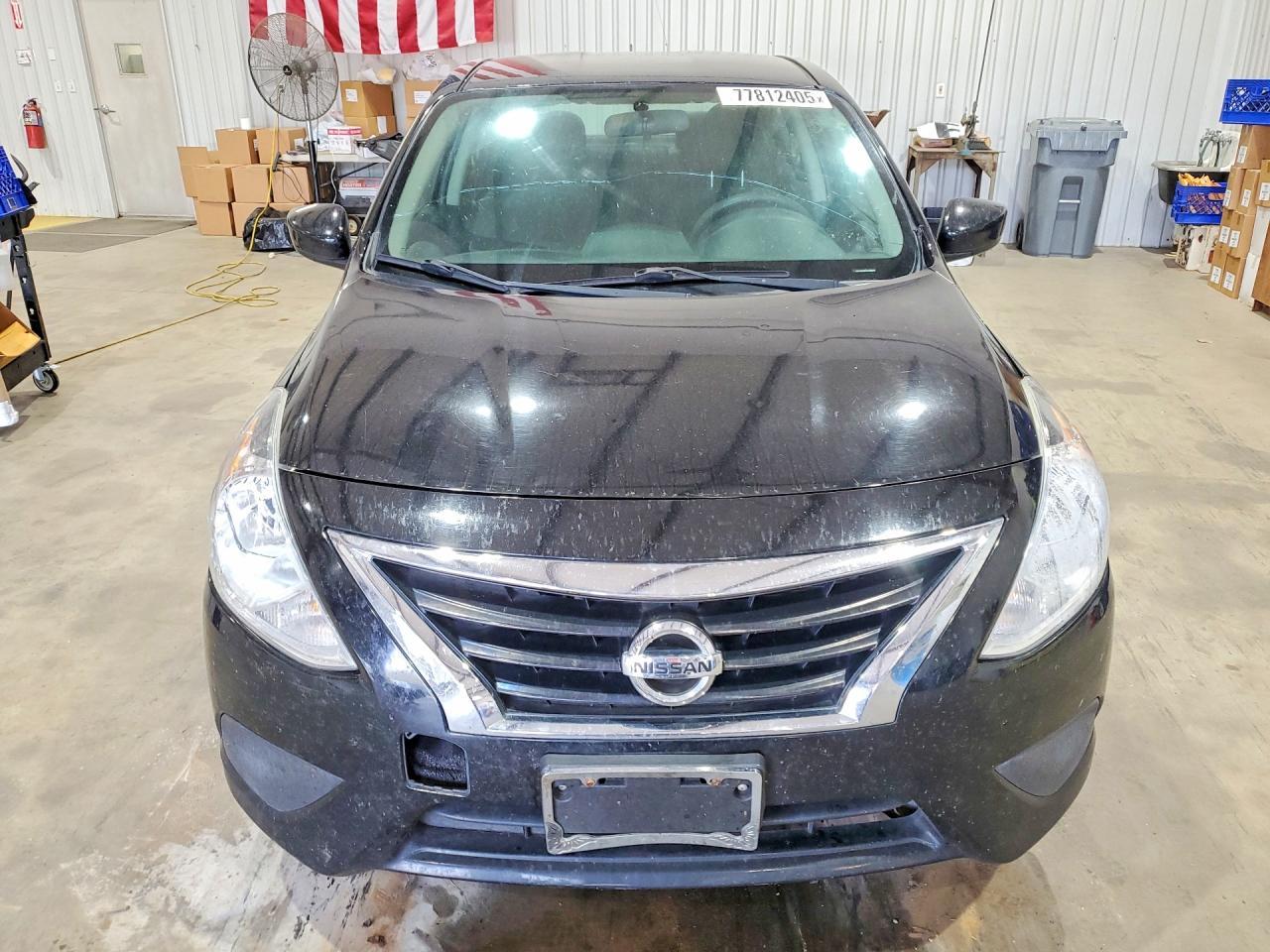 2017 Nissan Versa sv