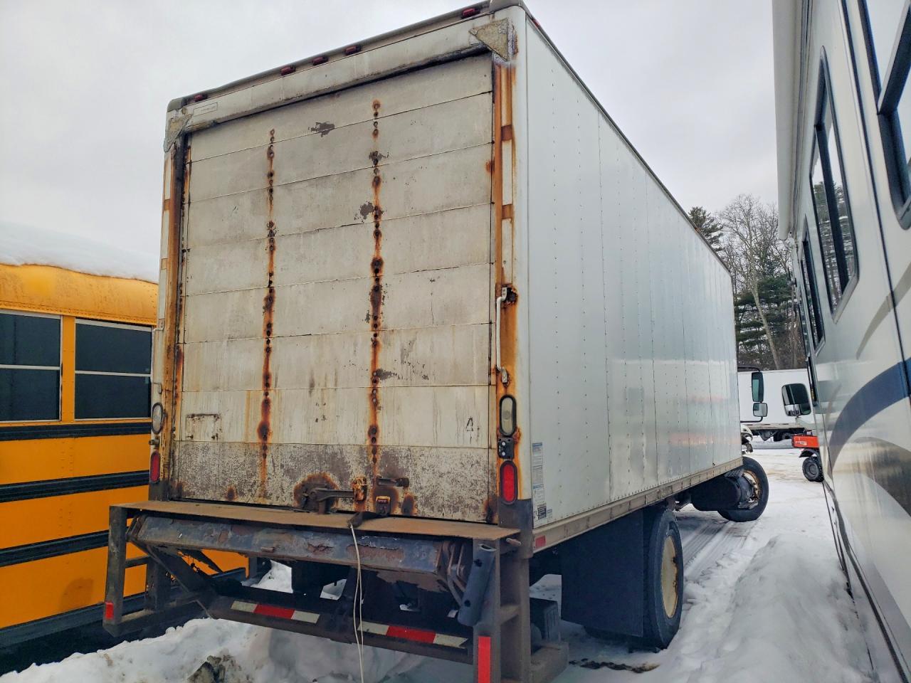 2006 International 4300 BOX Truck
