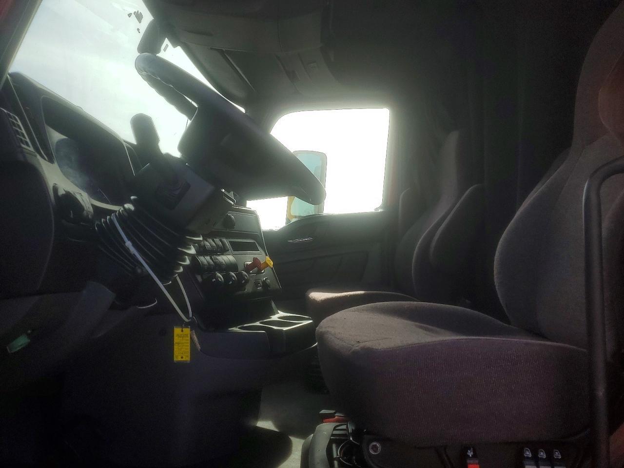 2020 International LT625 Semi Truck