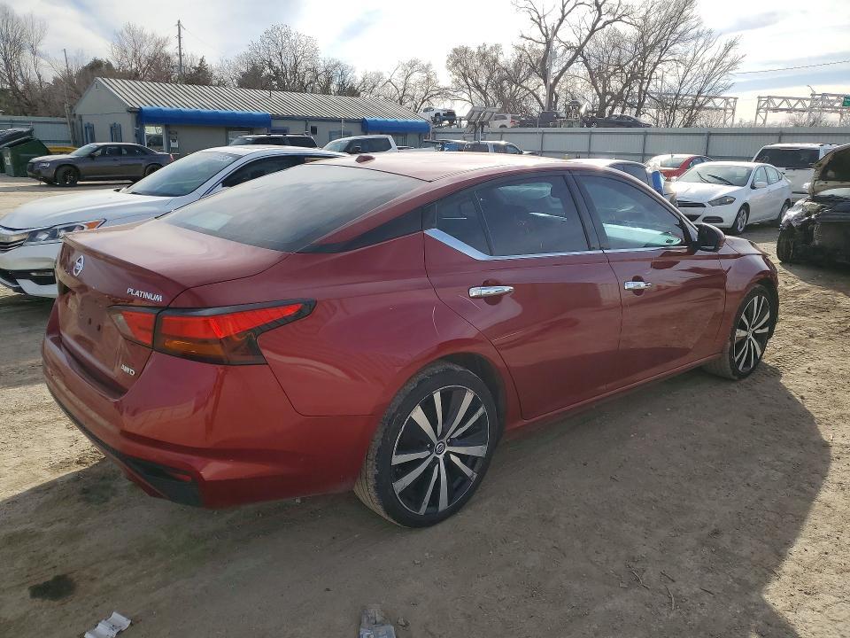 2021 Nissan Altima 2.5 Platinum