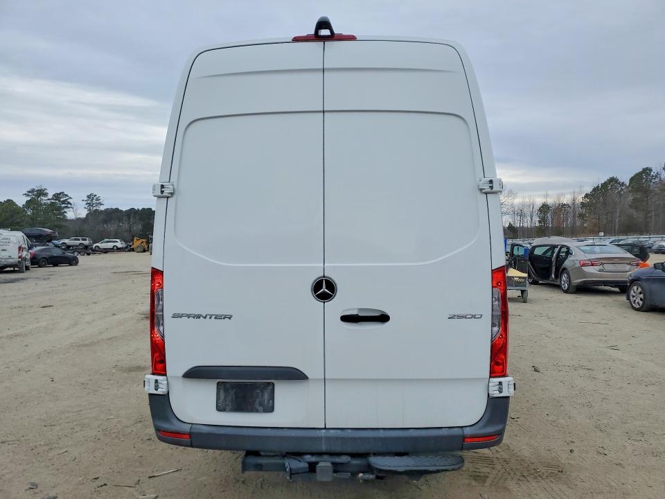 2023 Mercedes-Benz Sprinter 2500
