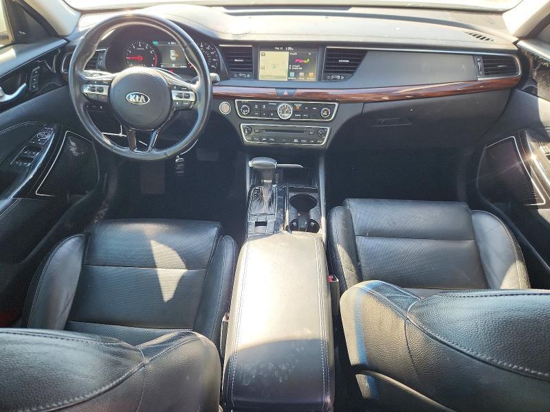 2017 KIA Cadenza Premium