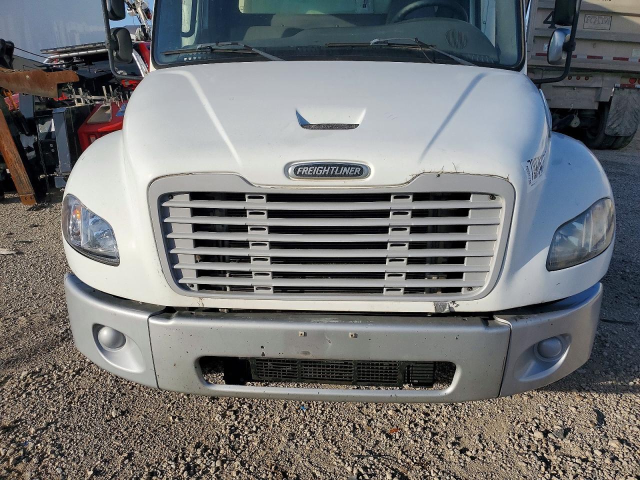 2016 Freigliner 2016 Freightliner Business Class M2 BOX Truck