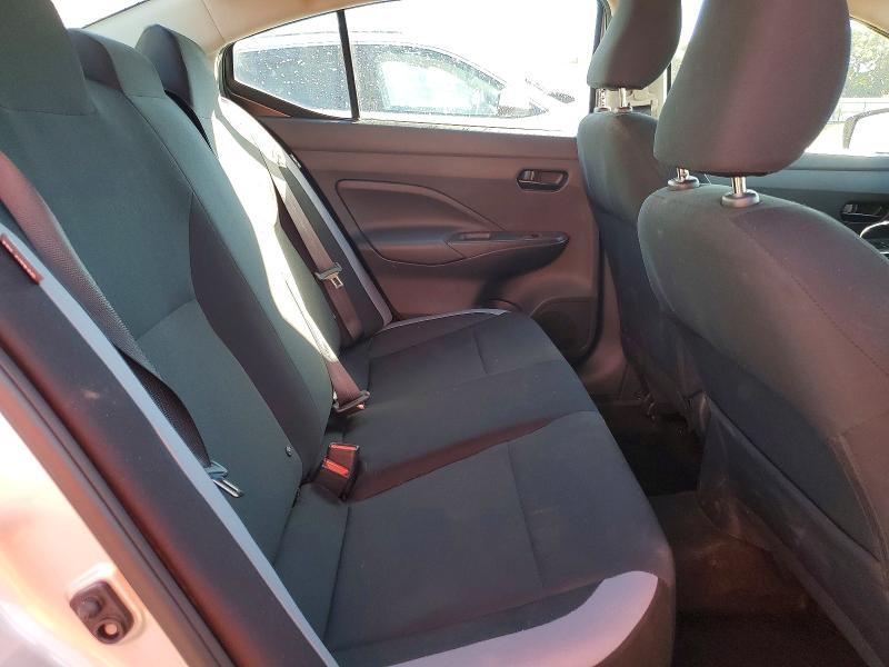 2025 Nissan Versa s