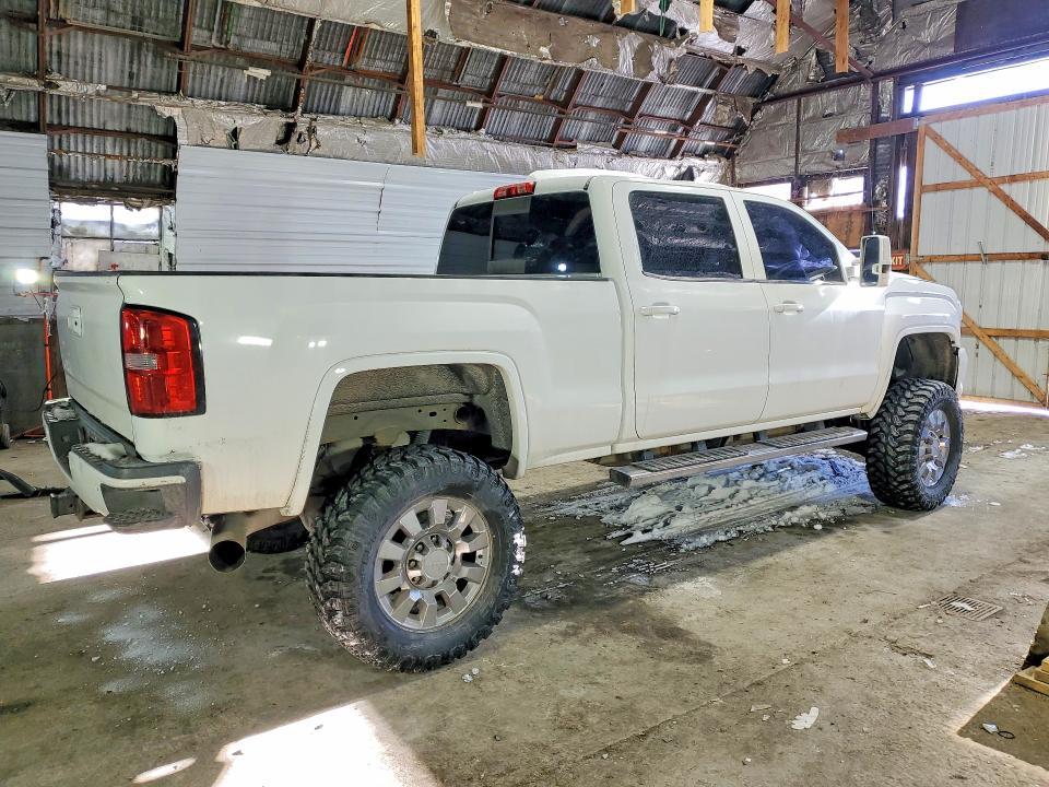 2015 GMC Sierra K2500 Denali