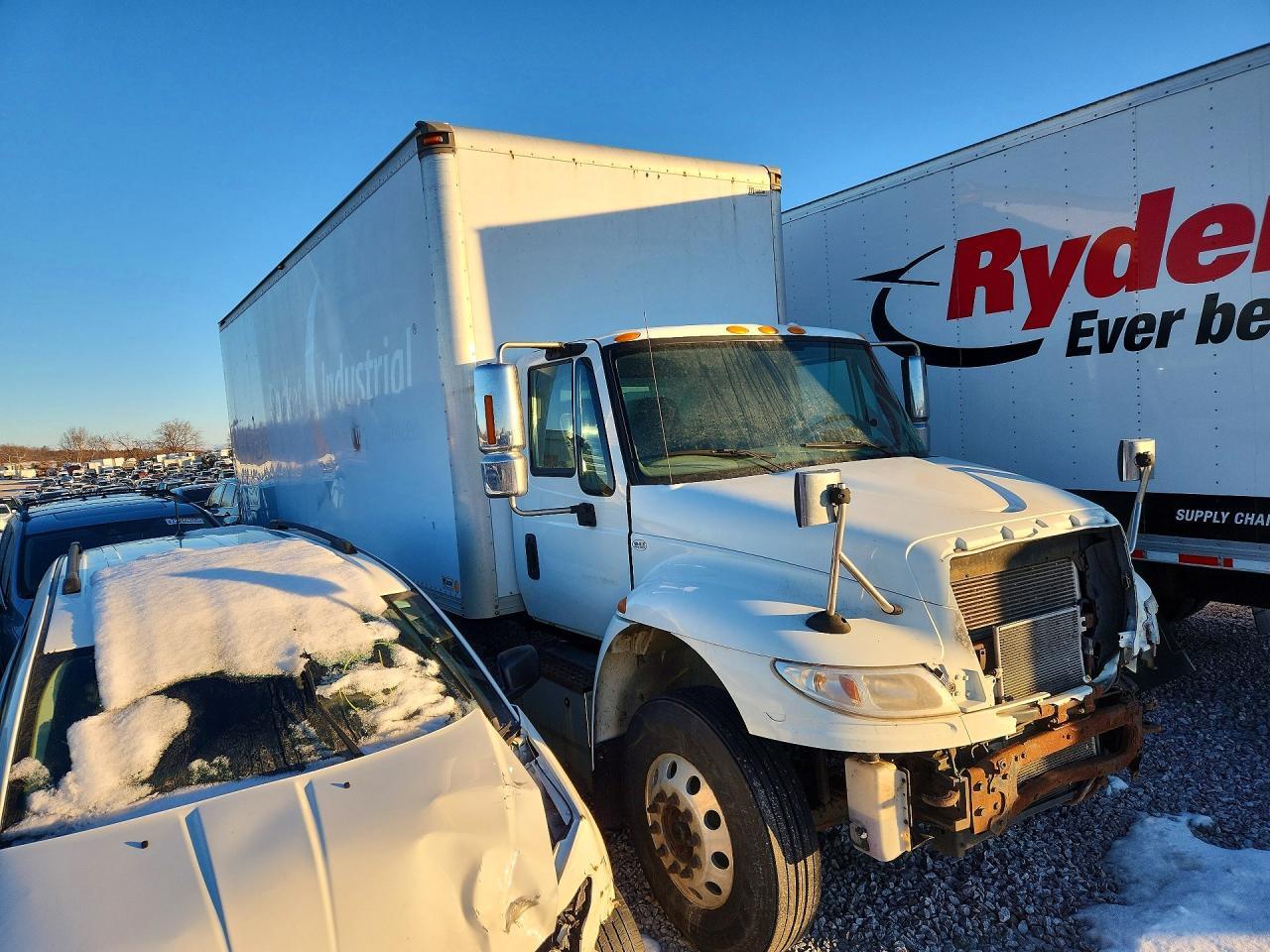 2015 International 4300 BOX Truck