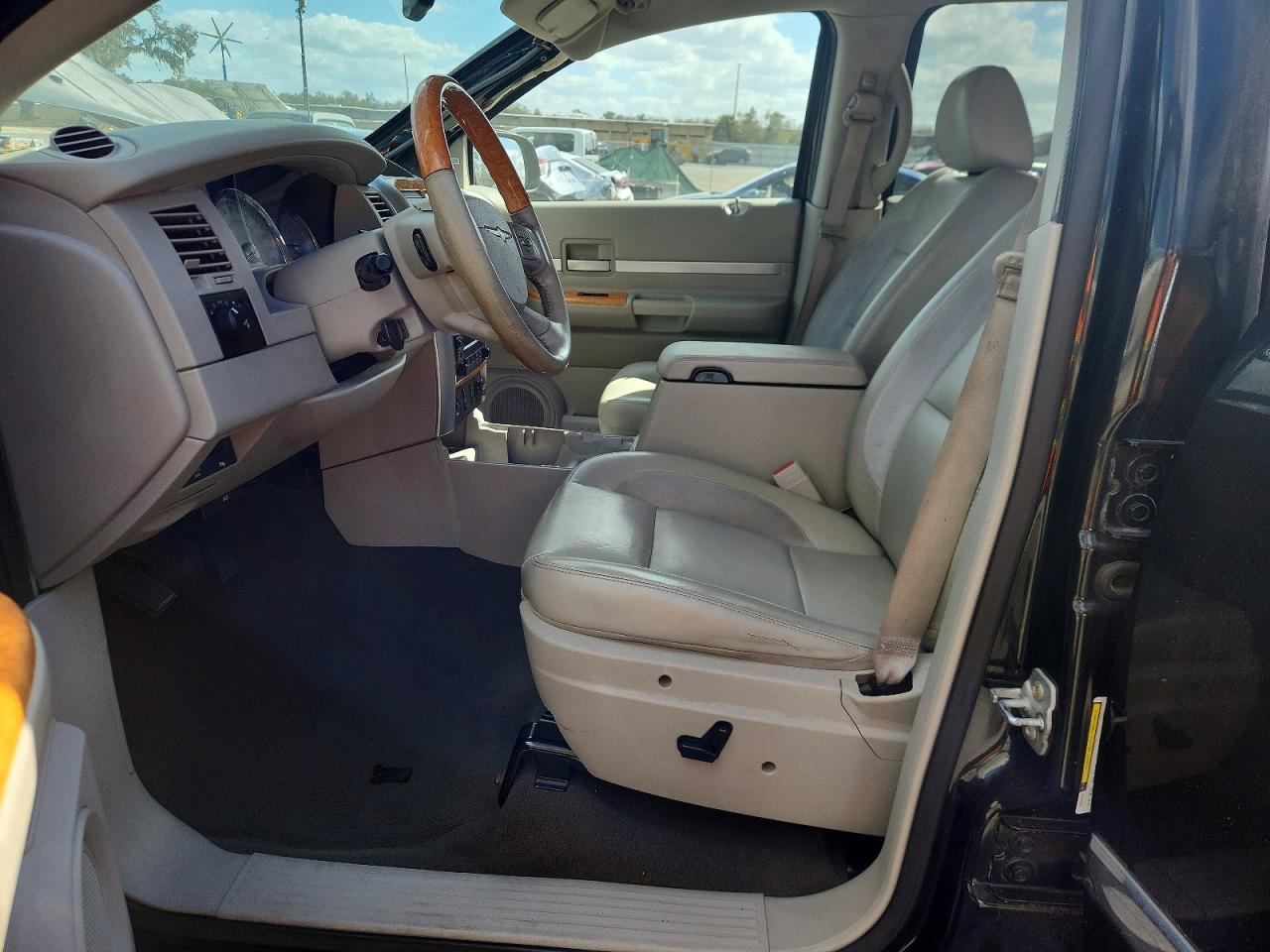2007 Chrysler Aspen Limited