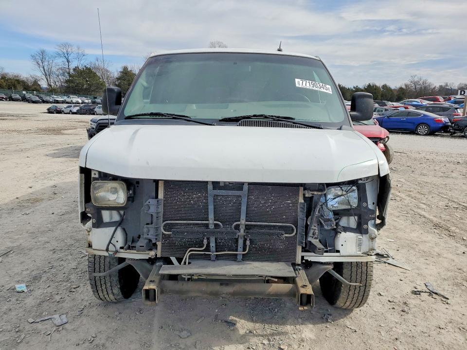2015 Chevrolet Express 2500 Cargo Delivery Van