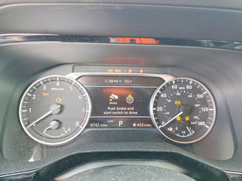 2025 Nissan Pathfinder sv