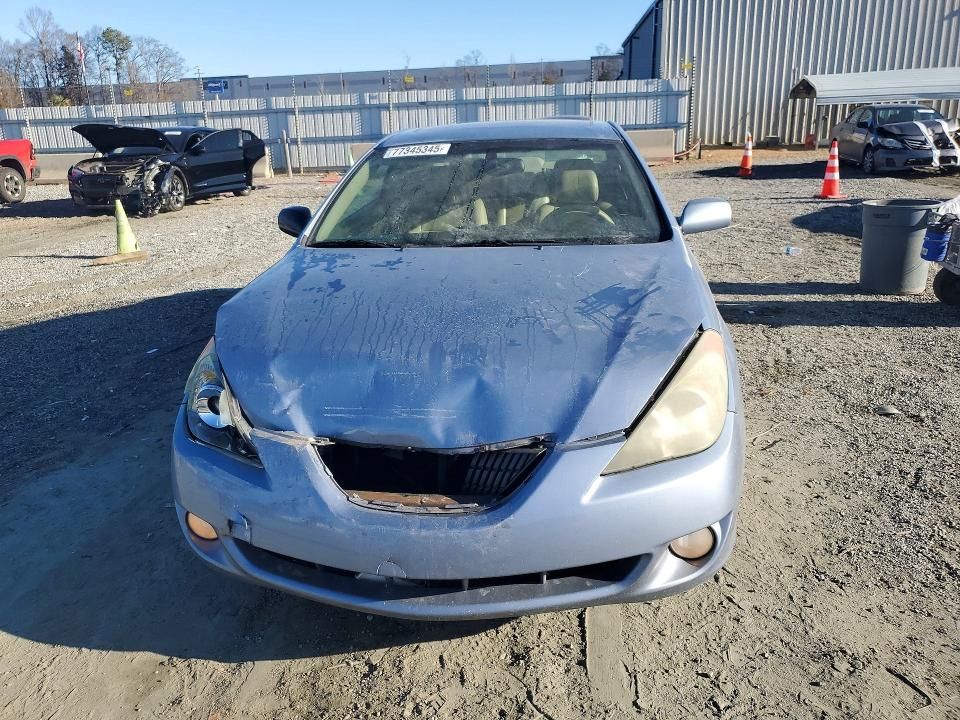 2004 Toyota Camry Solara se