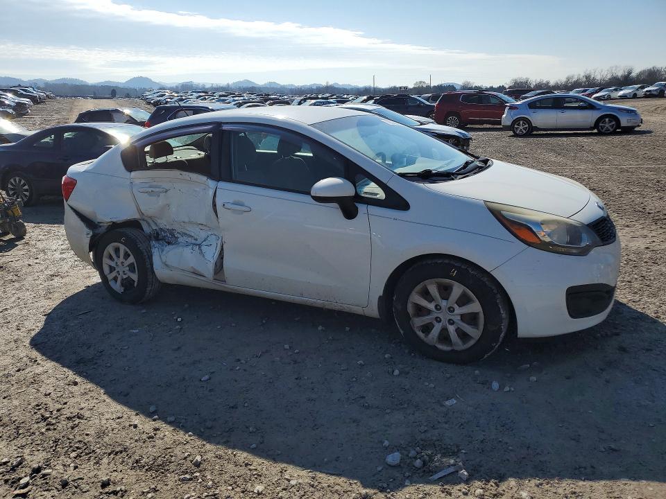 2015 KIA Rio lx