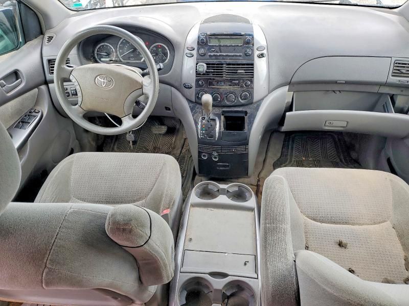 2009 Toyota Sienna ce