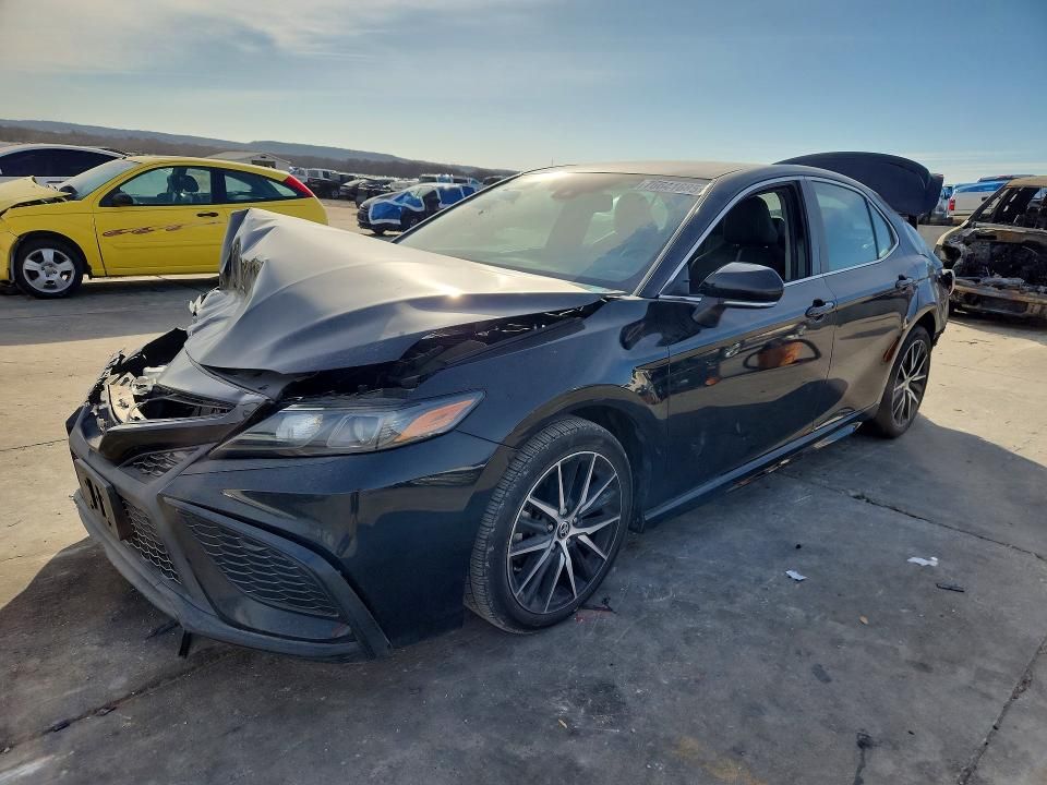 2022 Toyota Camry se